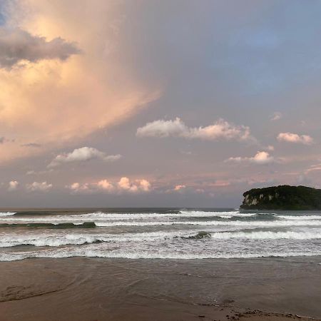 Surf N Stay Whangamata Luaran gambar