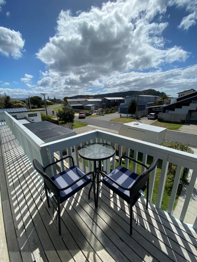 Surf N Stay Whangamata Luaran gambar