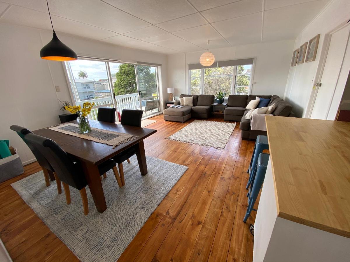 Surf N Stay Whangamata Luaran gambar