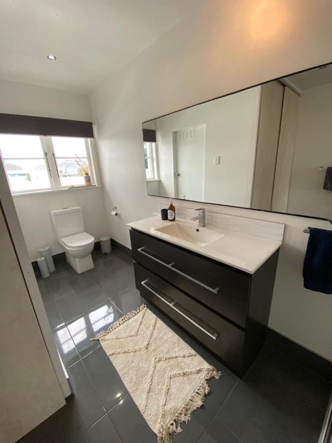 Surf N Stay Whangamata Luaran gambar